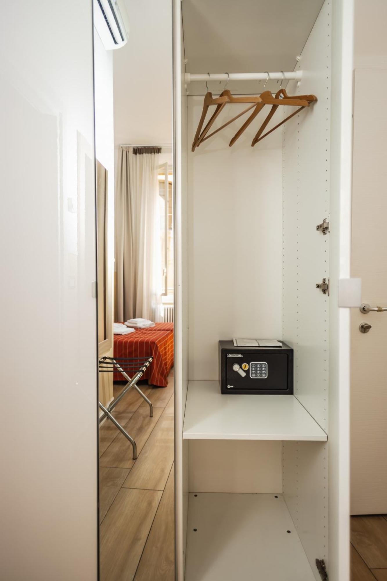 Il Tiro Rooms Bologna Exterior photo